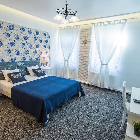 Central Hotel Lviv Bagian luar foto