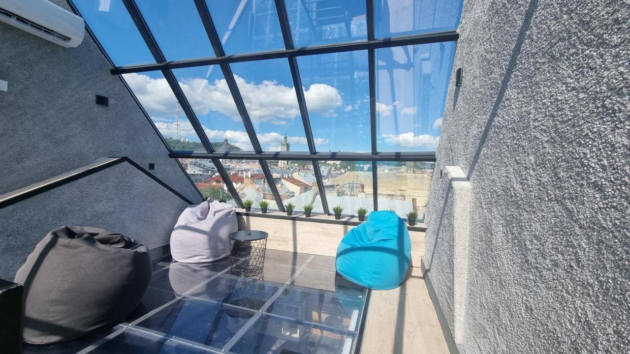 Central Hotel Lviv Bagian luar foto