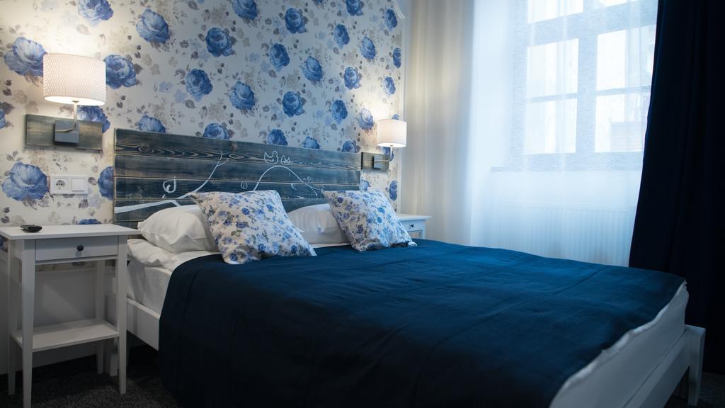 Central Hotel Lviv Bagian luar foto