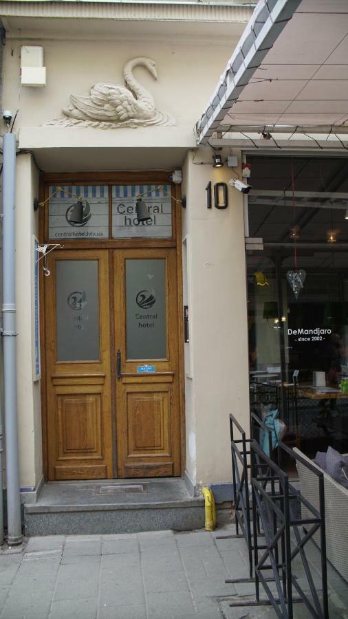 Central Hotel Lviv Bagian luar foto